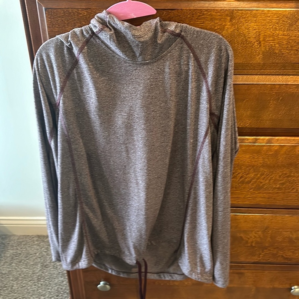 Womens UA long sleeve hoodie.